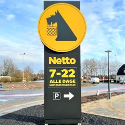 Pylon-Netto-Wayfinding