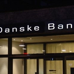 Danske-bank-facade-skilt