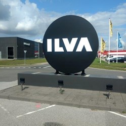 Ilva-Skilt-Akryl-Lys