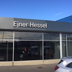 Ejner-hessel-Facade-Skilt