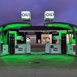 Oil-Benzin-Tankstation